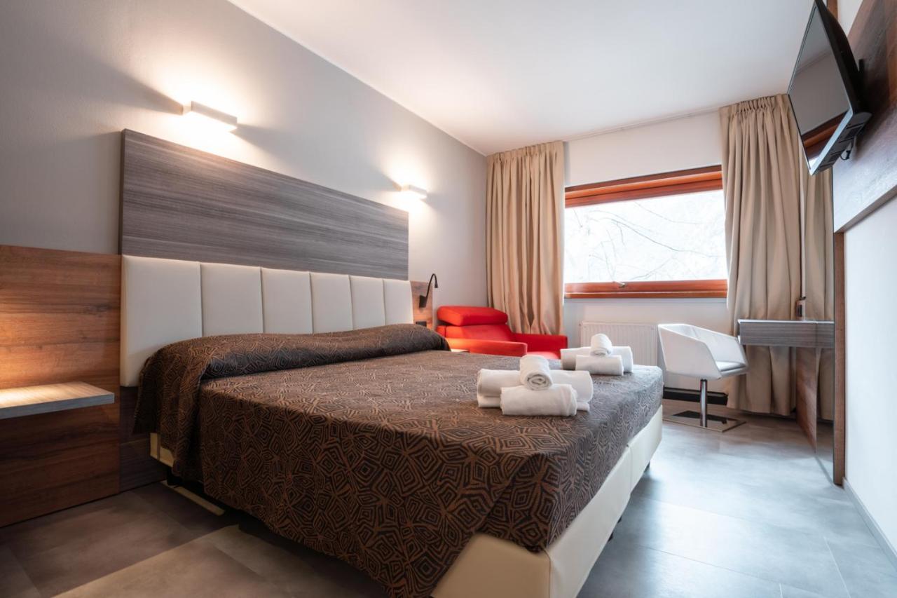 Hotel Ciclamino بياتراموراتا المظهر الخارجي الصورة